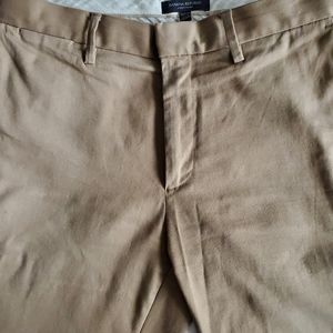 Banana Republic Adien 32/32 khakis